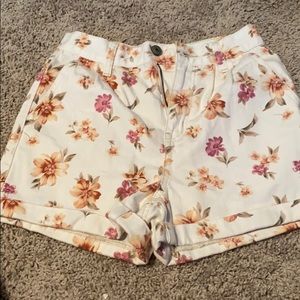 shorts for my daughter but it doesn’t fit her